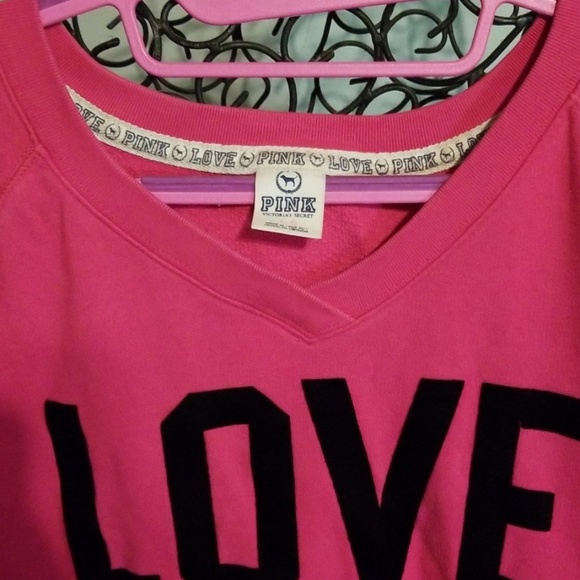 Victoria's secret pink sweater - Picture 2 of 2